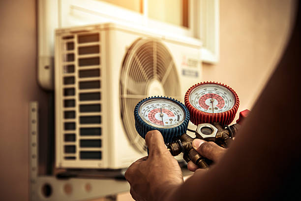 Professional Ac Installation technician working in Newport, MI